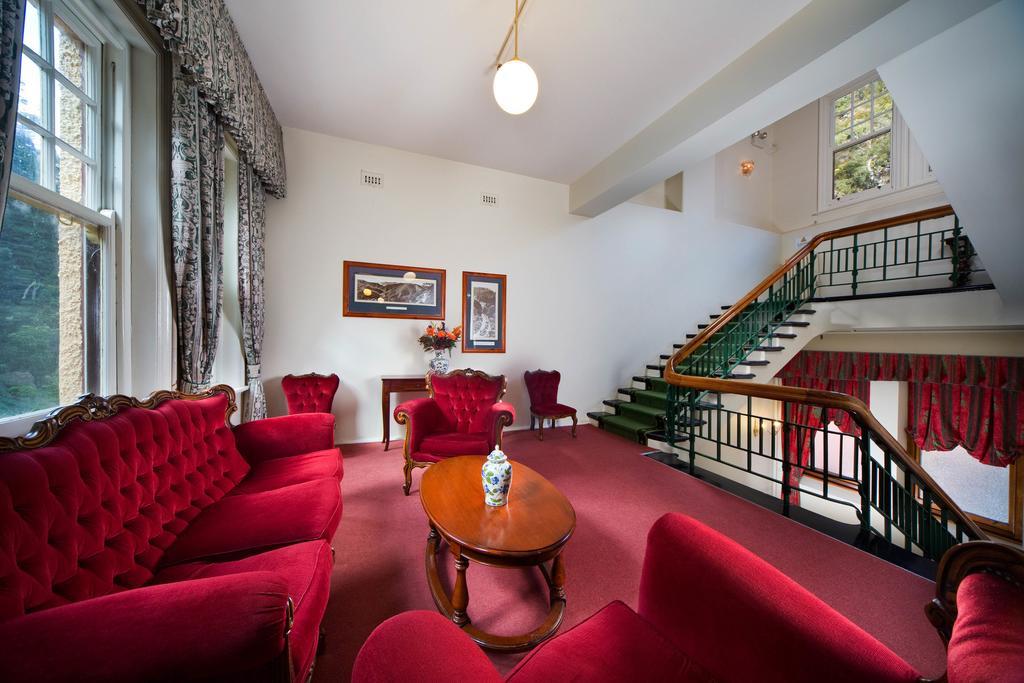 Jenolan Caves House Hotel Exterior photo