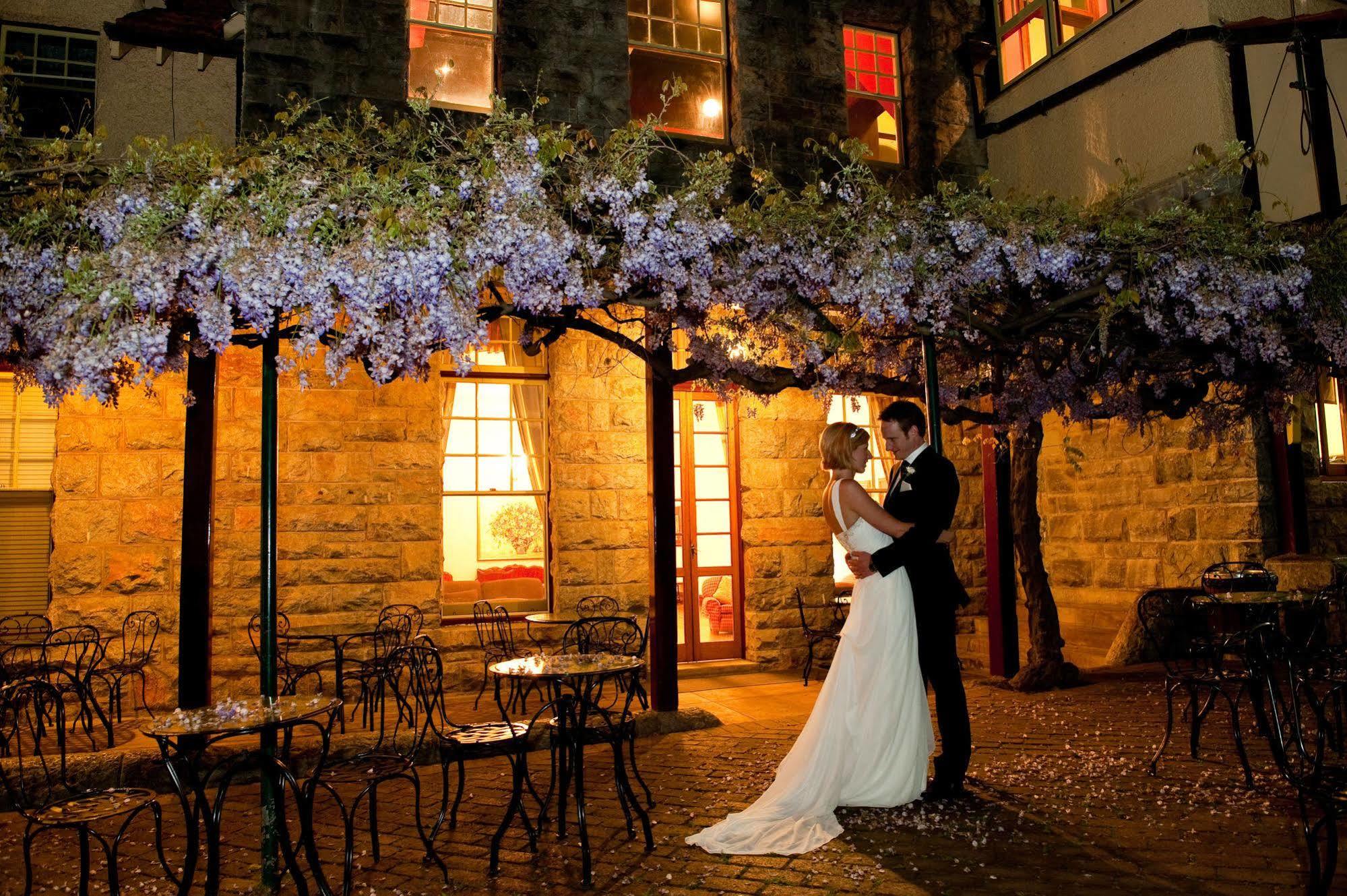 Jenolan Caves House Hotel Exterior photo