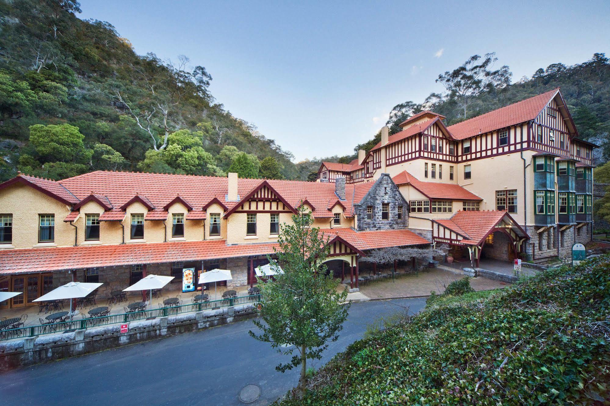Jenolan Caves House Hotel Exterior photo